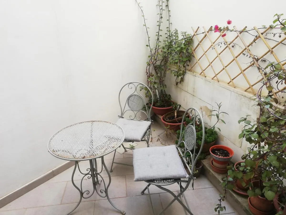 Mesagnesi 6 - Loft Centro Storico Sit Apartment Lecce 0*,